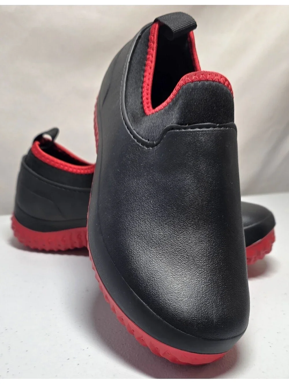 Garden Shoes US Women's Size 5.5/6 Black with Red Accents Waterproof